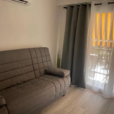 Bermudas - Turis Апартаменты *